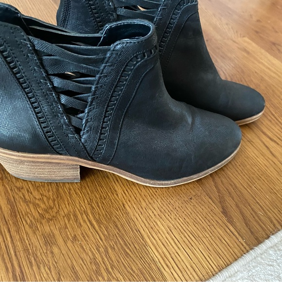 Vince Camuto Black Ankle Boots with Tan Heel - Picture 2 of 6